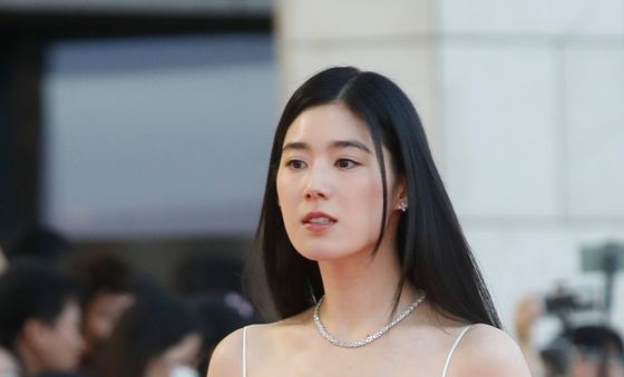 정은채, 사뿐사뿐