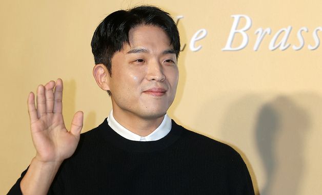 안성재 셰프, 멋진 손인사