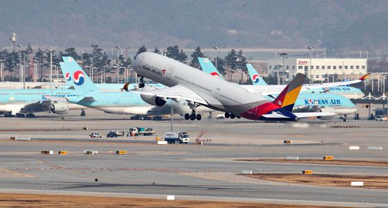 아시아나 내일부터 대한항공 자회사