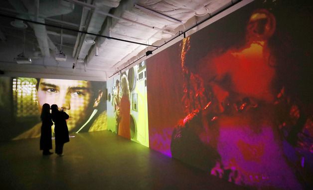 몰입도 높은 체험형 전시 '시네마천국 이머시브 특별전'