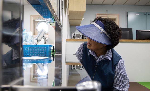 [아듀2024]병원선 '전남511호'…섬마을 주민 건강 지킨다