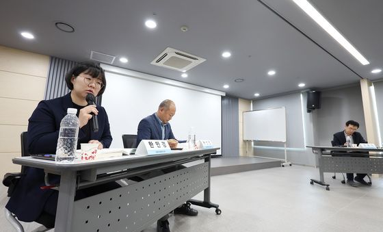 스토킹처벌법 피해자 구제 한계 발표하는 한민경 교수