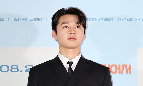 김우겸, 오늘은 블랙 슈트 미남