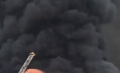 제천 상가 건물에서 화재 발생