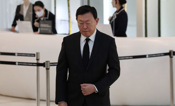 신격호 회장 추모 마친 신동빈 롯데그룹 회장