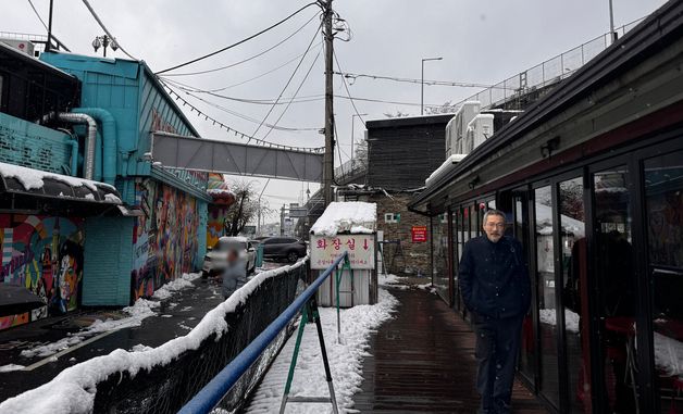 64세 아빠되는 홍상수 감독