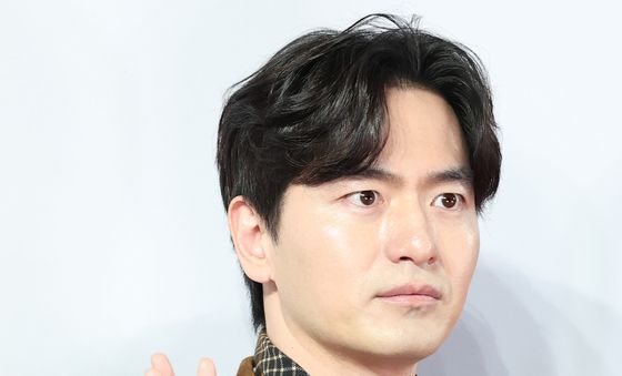 이진욱, 너무 멋진 신부님