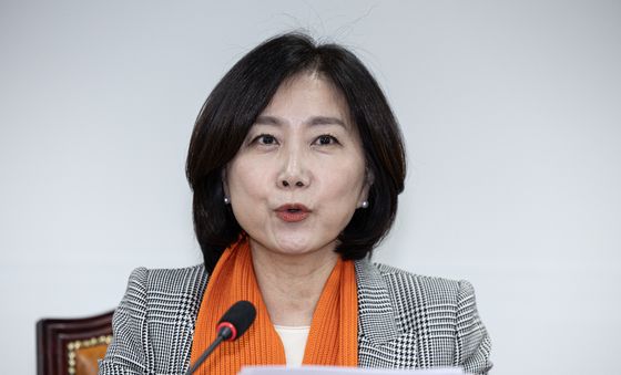 발언하는 허은아 대표