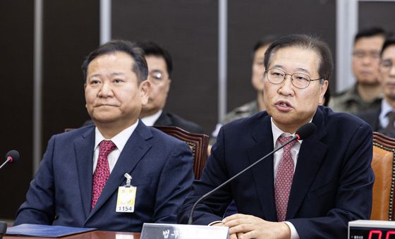 '증인선서' 관련 발언하는 박성재 장관