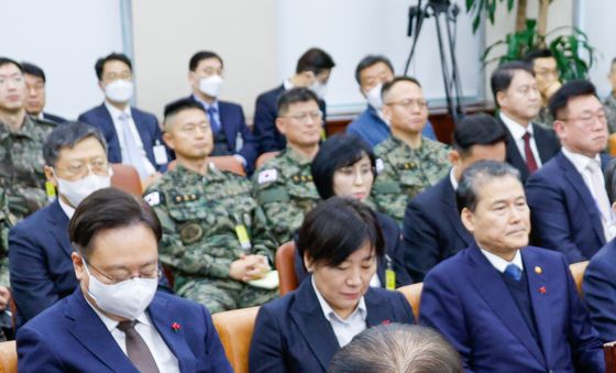 논의하는 이상민·박성재