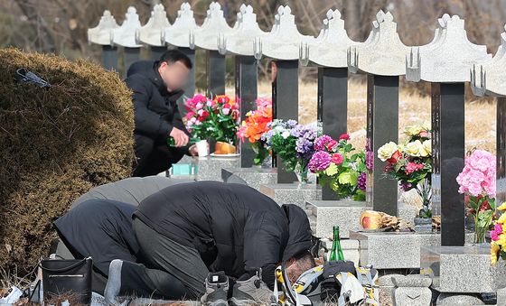 '설 인사 드리러 왔습니다'