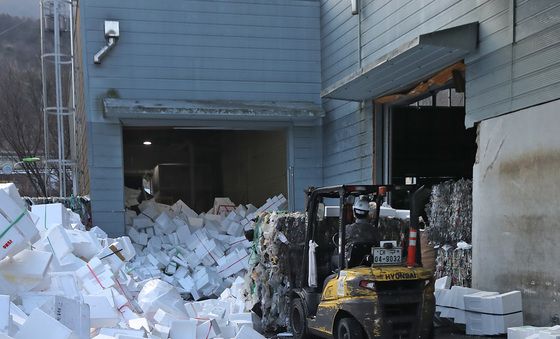 해결책 없나? 명절 스티로폼 쓰레기