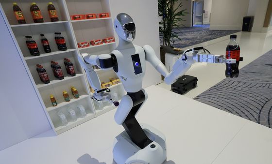 [CES2025]서빙은 거뜬한 휴머노이드