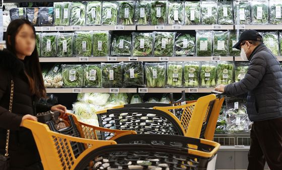 "장바구니 물가 가볍게" 설 성수품 역대 최대물량 공급