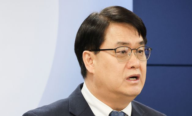 개인정보위 정부업무보고 브리핑하는 이정렬 사무처장