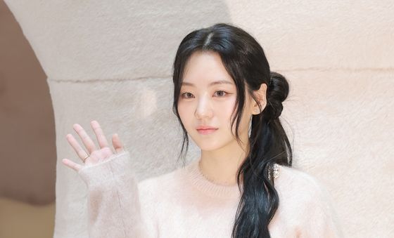 조이현, 인형 비주얼