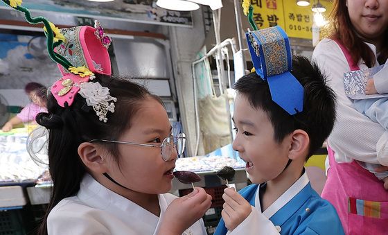 추석 앞두고 시장 나들이