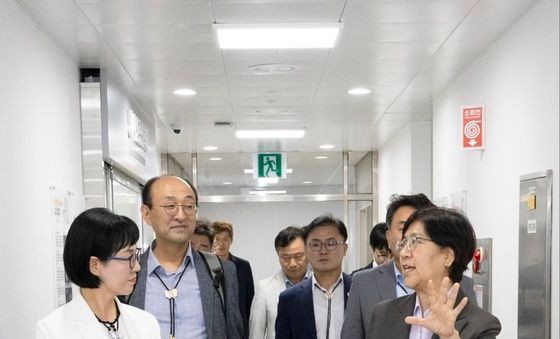 정은경 장관, 경주 화백컨벤션센터·동국대학교경주병원 방문