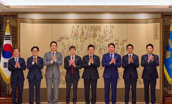 '우리나라 AI 대전환 및 AI 생태계 조성 가속화를 위해'