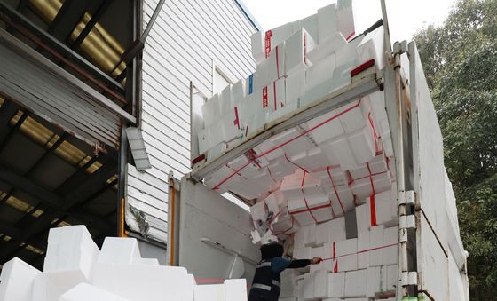 연휴 끝나고 모인 스티로폼