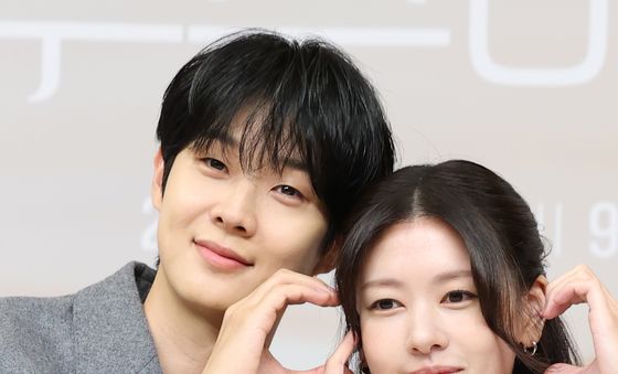 최우식·정소민, 그림같은 커플