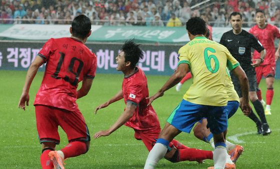 넘어지는 설영우