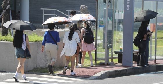 '늦더위' 계속되는 제주의 가을