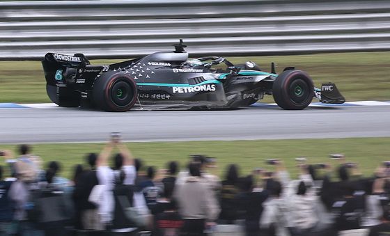 관객 홀리는 주행