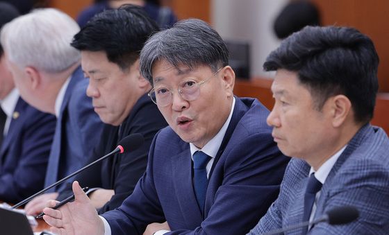 [국감]질의하는 이춘석 의원