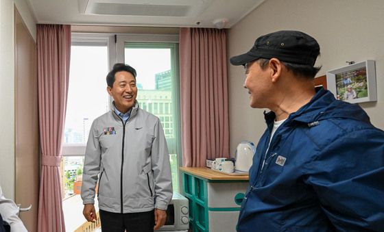 오세훈 시장, 해든집 입주민과 대화