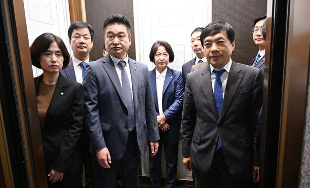 이동하는 추미애 국회 법사위원장