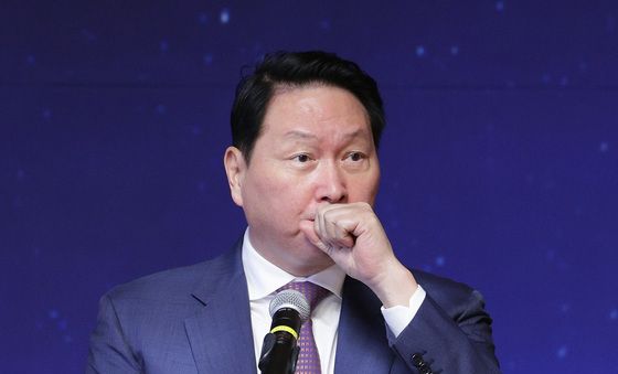 사회적 대화 참석한 최태원·우원식