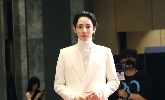 이수혁, 냉미남
