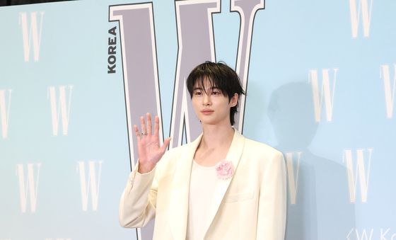 변우석, 자선 행사 온 프린스