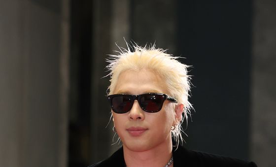 빅뱅 태양, 자체발광