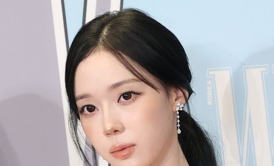 에스파 윈터, 촉촉 입술