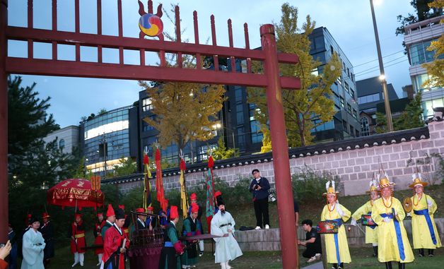 조선왕릉축전, 왕의 행차 '능행 시연' 선보여