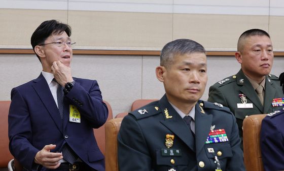 [국감]증인 출석하는 임성근·김동혁·이용민