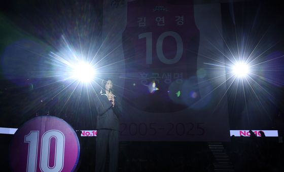 '코트의 여왕' 김연경, 팬들에게 작별 인사