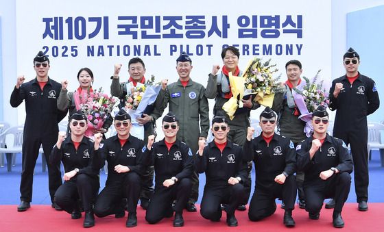 블랙이글스와 국민조종사