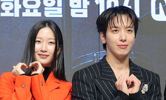 문가영·정용화, 14년 만에 '스틸하트클럽'으로 재회