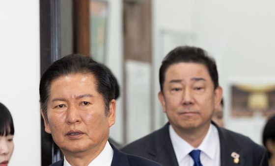 사개특위 발표 위해 입장하는 정청래 대표