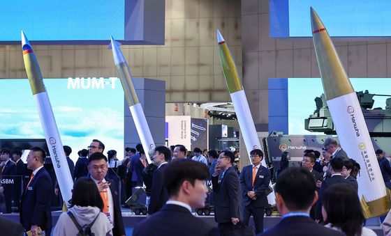 많은 관람객 몰린 K-방산 선두주자 한화