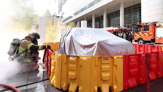 드론 투입된 전기차 화재 진압