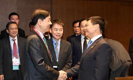 구윤철 부총리, 응우옌 반탕 베트남 재무장관 면담