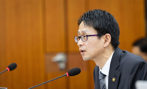 [국감]답변하는 백승보 조달청장