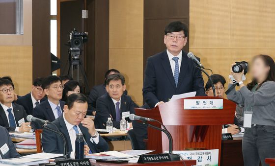 [국감]코레일 국감 증인 출석한 다원시스 대표