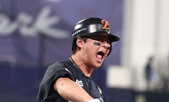 노시환, 라팍에서 터진 역전 2점 홈런