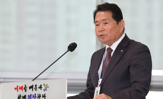 [국감] 업무보고하는 신경호 강원교육감