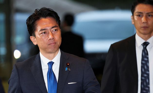 [포토] 고이즈미 신지로 日방위상